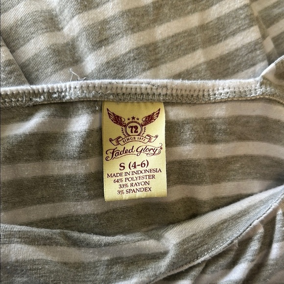 Striped Grey and White Sleeveless Dress - Picture 6 of 6